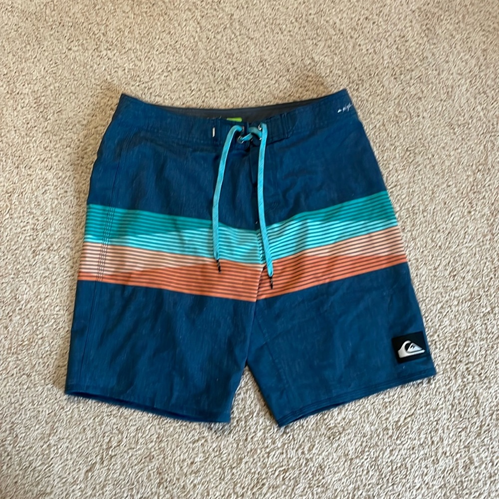 NWOT!! Quicksilver swim trunks